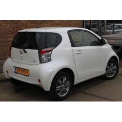 Toyota IQ 1.0 VVTi Aspiration bj. 2010 AUTOMAAT!! AUX!! - Ma