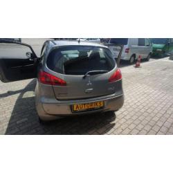 Mitsubishi Colt CZ3 1.3 edition two cleartec airco
