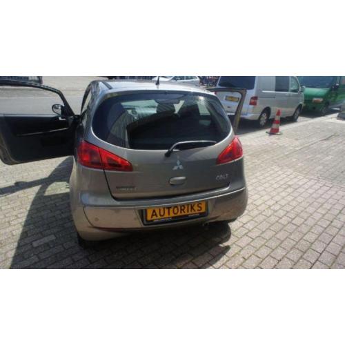 Mitsubishi Colt CZ3 1.3 edition two cleartec airco