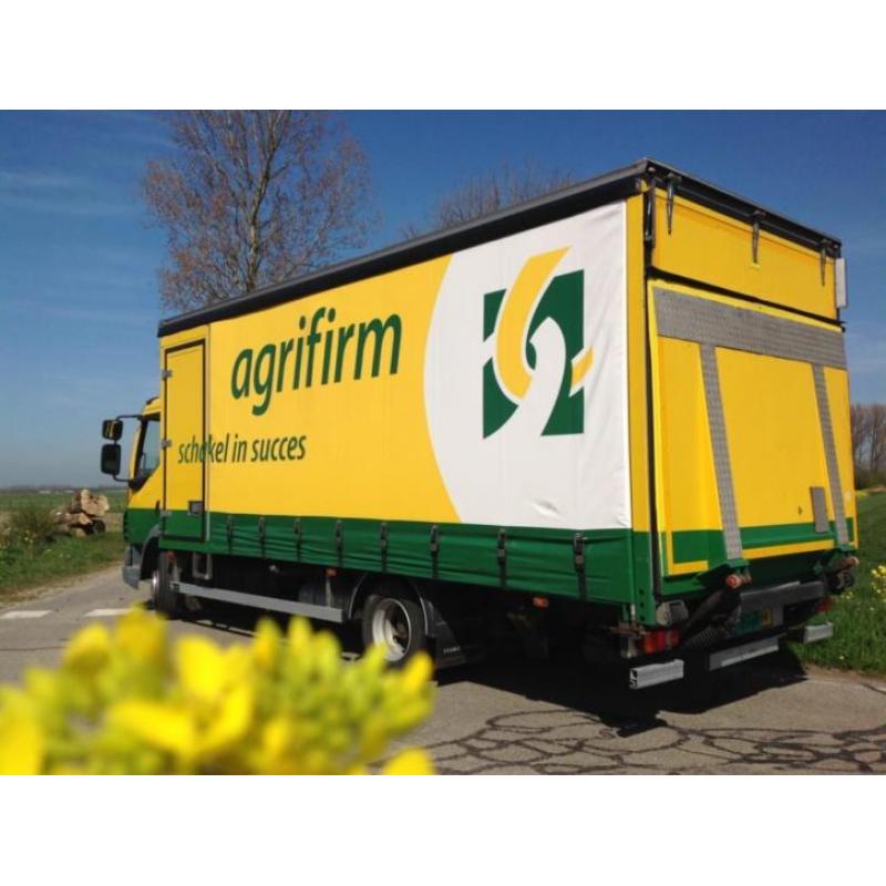 DAF LF45.160 EURO5. SCHUIFZEIL. Bakwagen met Laadklep.