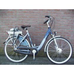 Azor 28" met 7-versnelling , meeneemprijs € 499,- , e.a.