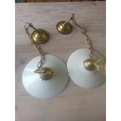 antieke hanglampjes met melkwit glas