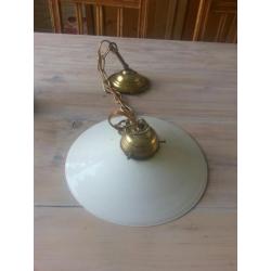 antieke hanglampjes met melkwit glas