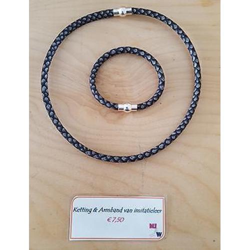 Ketting en armband van imitatieleer
