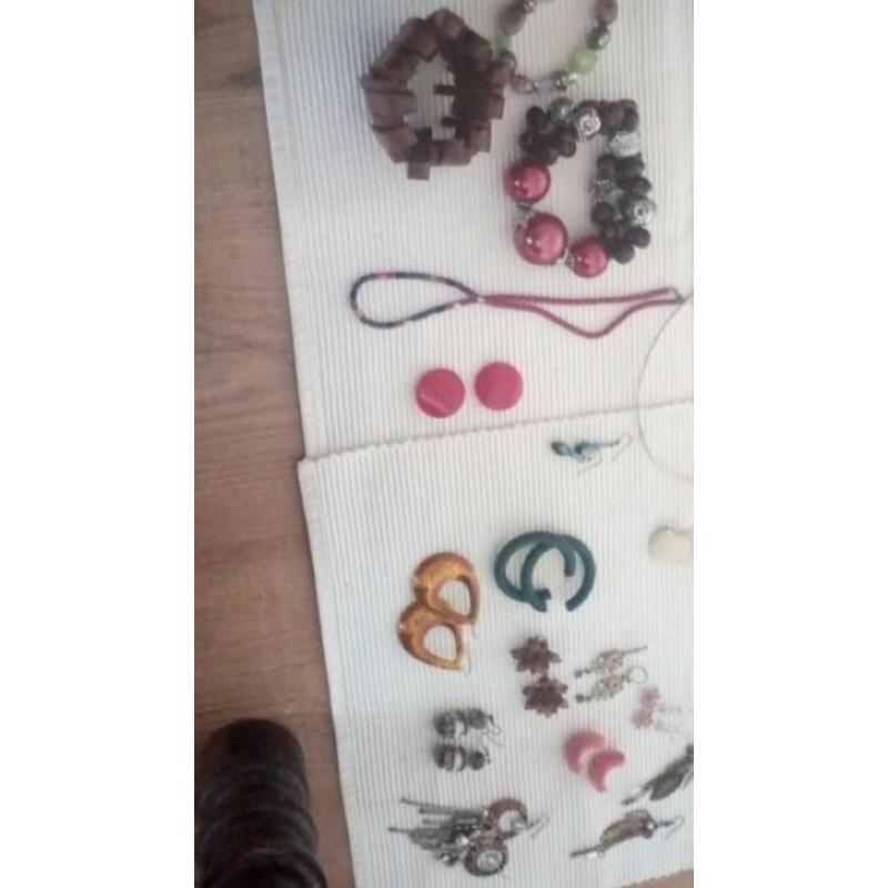 Van alles inclusief paar armbanden