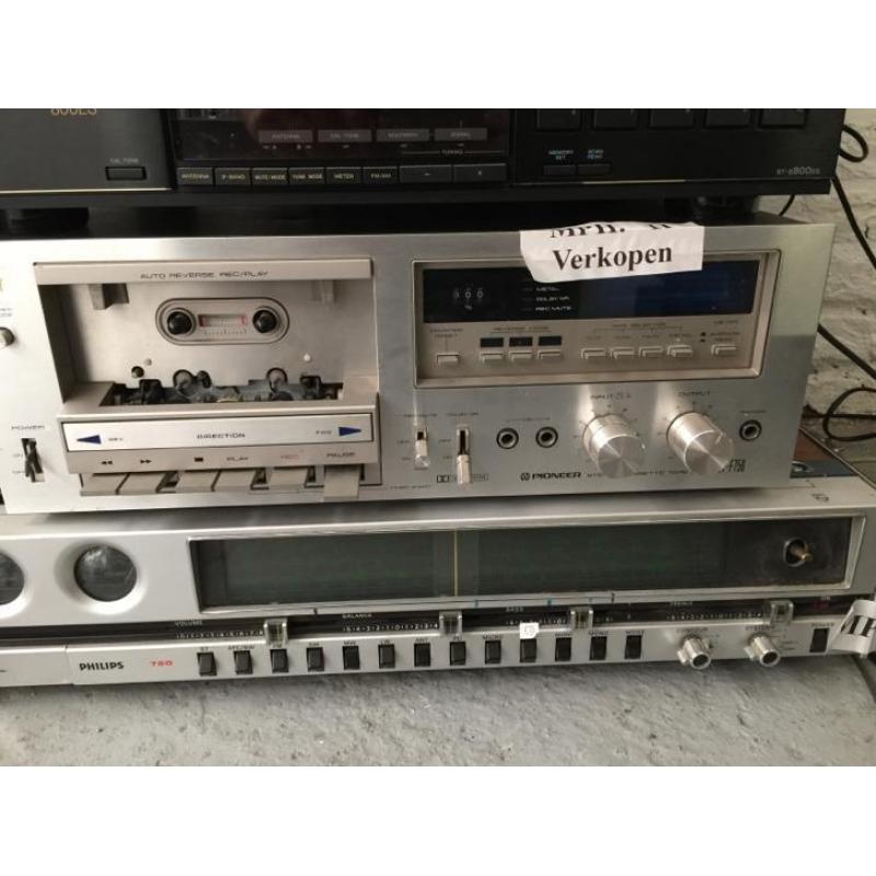Bieden, veel componenten van hi fi set