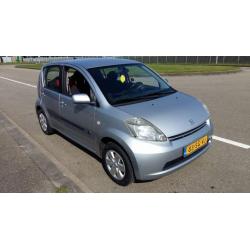 Daihatsu Sirion 1.3 (5drs) 2006 Grijs met AIRCO