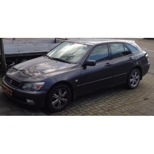 **Zeldzaam** Lexus IS 200 2.0 Sportcross
