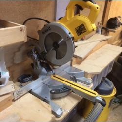 Dewalt 778 250mm met XPS indicator