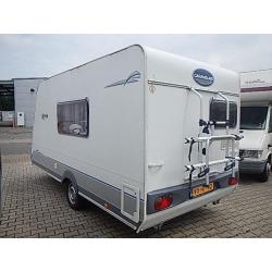 Caravelair 400 prachtige caravan met vast bed (bj 2007)