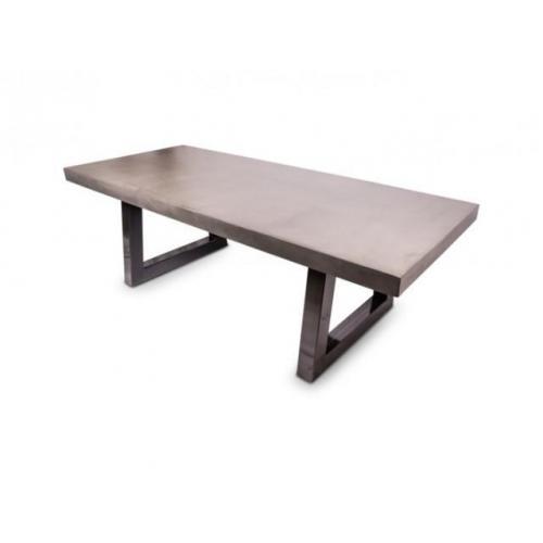 Online veiling van o.a: Outdoortafels (22081)