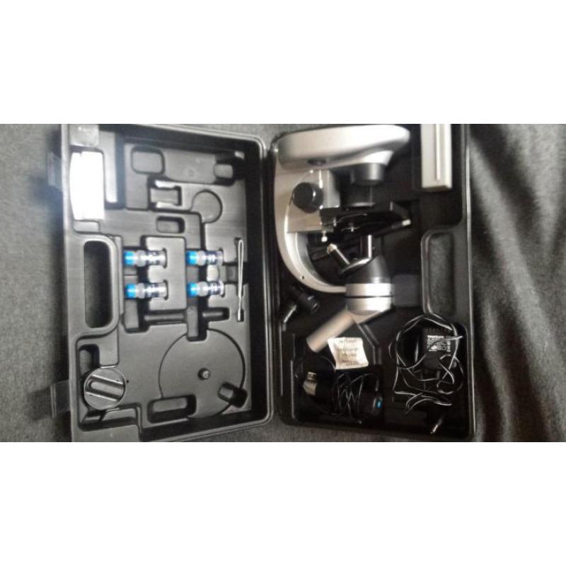 traveler microscoop