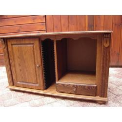erg mooi t.v. donkereiken t.v. meubel