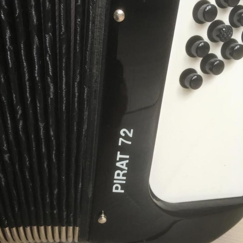 Accordeon Walther Pirat 72