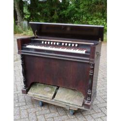 Debain harmonium