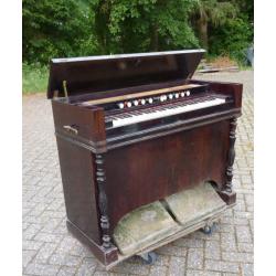 Debain harmonium
