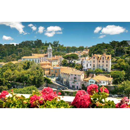 Private Sintra Tour from Lisbon with Wine Tasting and Moorish Castle