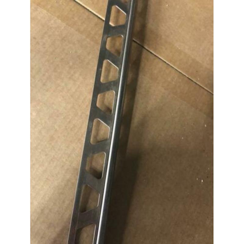 RVS tegelstrip van Schluter en ook van aluminium