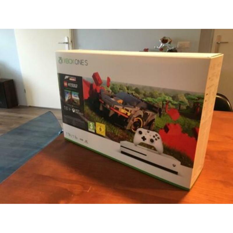 Xbox one S 1tb wit + Forza Horizon 4 nieuw in de doos