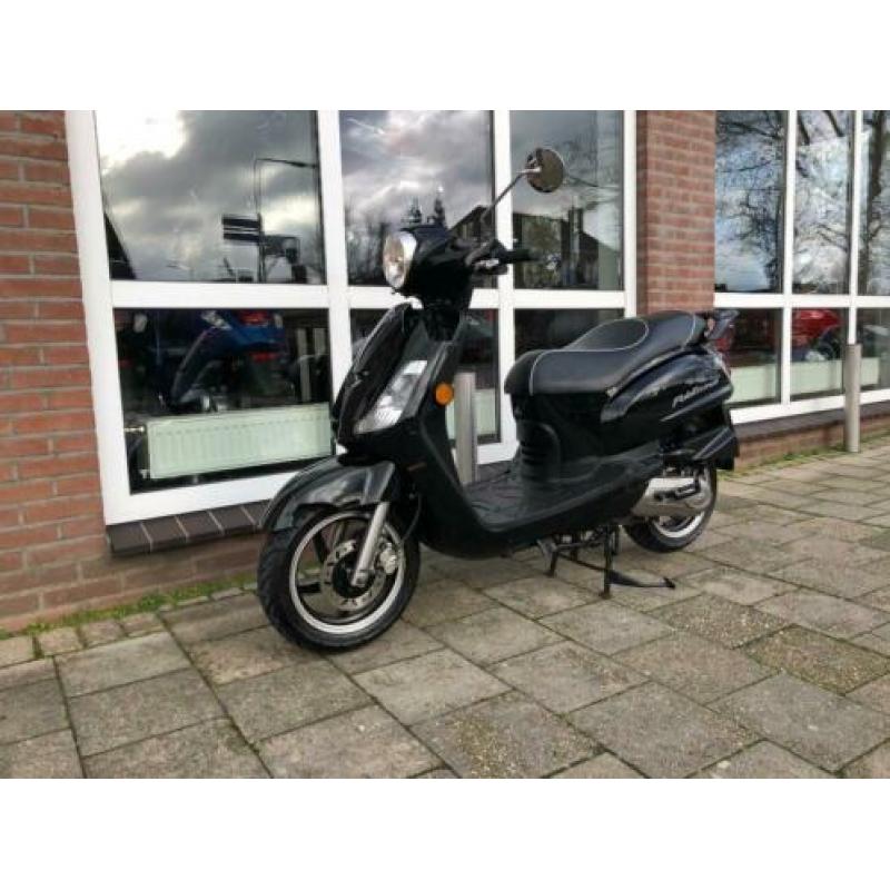 SYM Fiddle II Snor snorscooter 25 km Euro4 met schade