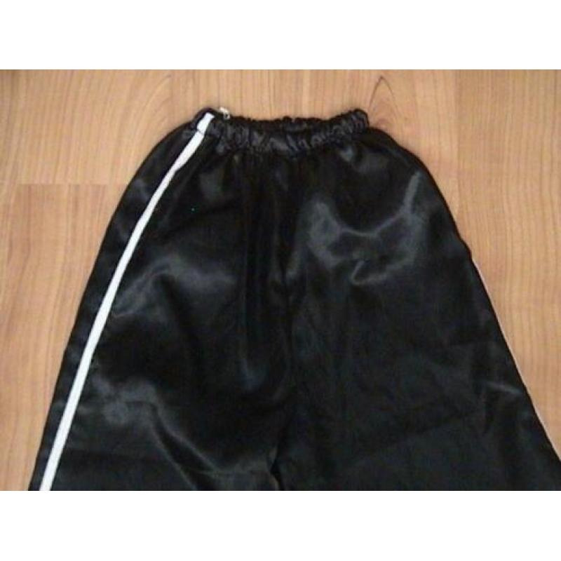 Zwarte carnavalsbroek jongen - piraat / rover / cowboy 128