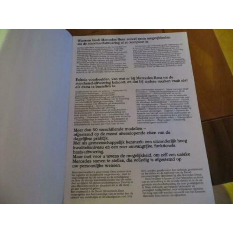 Folder Mercedes-Benz speciale uitrustingen en extra's 1987