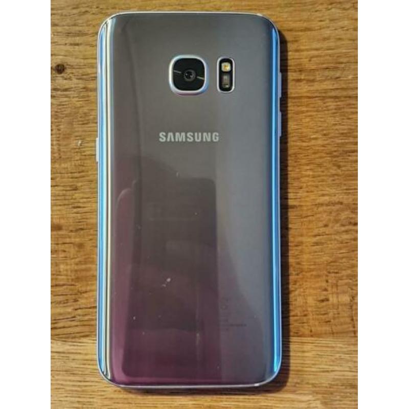 Samsung Galaxy S7 zilver incl hoesjes