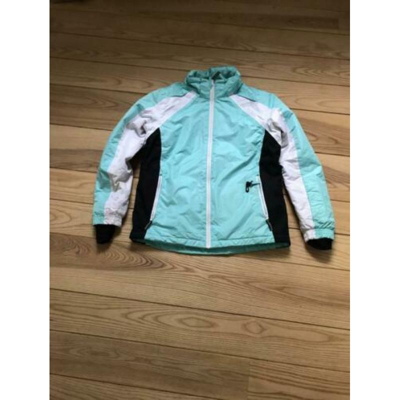 Ski jas en broek maat 158/164 handschoenen en helm