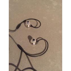 RHA MA750i in-ear hoofdtelefoon