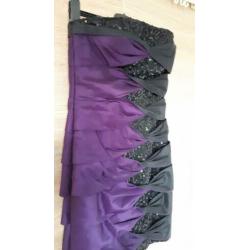 Galajurk, kleur paars/zwart in kort model. Maat S/M
