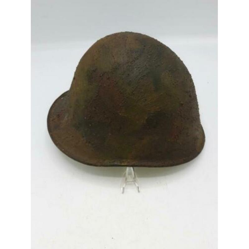 Duits/Nederlandse beute camo helm wo2