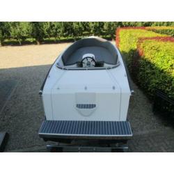 Lago Amore 595 Tender met Suzuki 20pk 4-takt b/b motor.