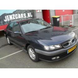 Renault Safrane 2.5 ,ALLE OPTIES! trekhaak,clima,etc.€499,-!