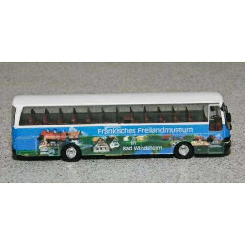 Kässbohrer Setra S 215 HD bus. Producent: Herpa