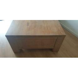 Stevige salontafel
