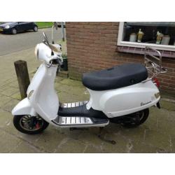 Snor turbo rl50 riva model blauw kenteken en papieren