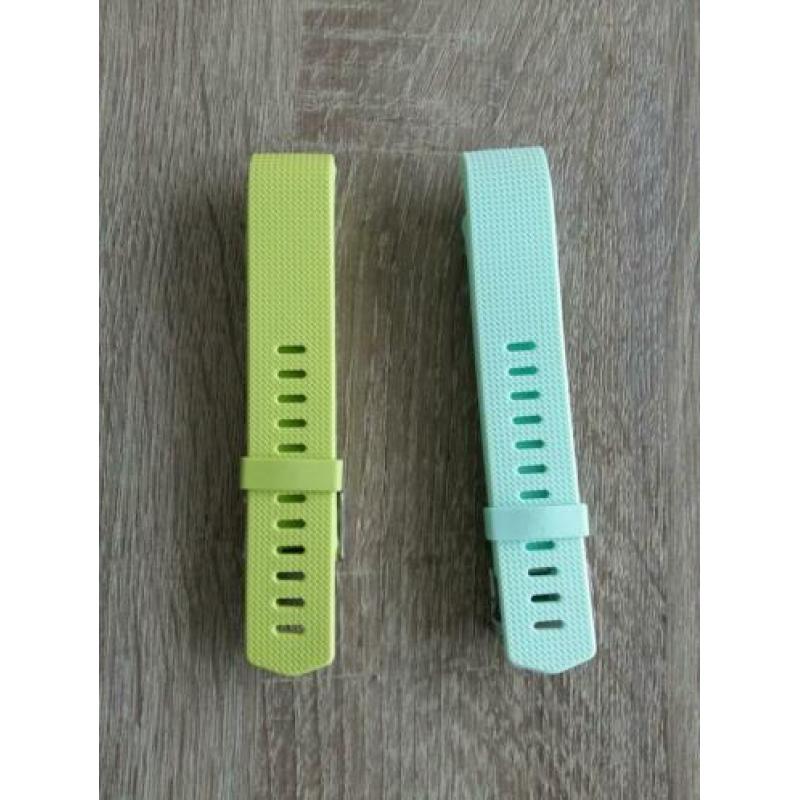 fitbit charge 2 bandjes maat l €3.00 per stuk. 2 voor €5,00