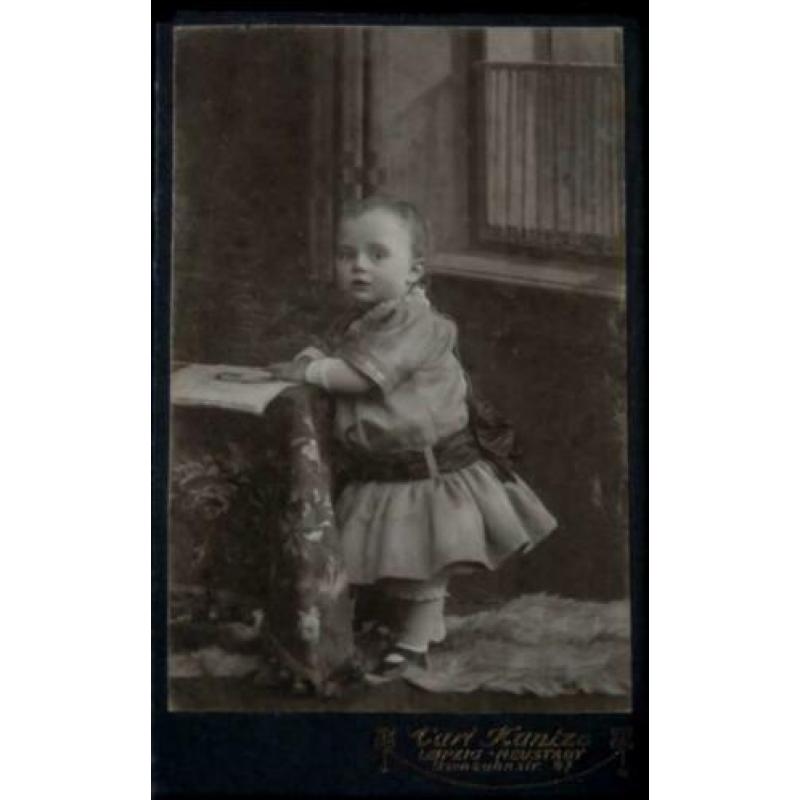 Carte de Visite - 3 zusjes of jonge moeder met 2 kindjes.