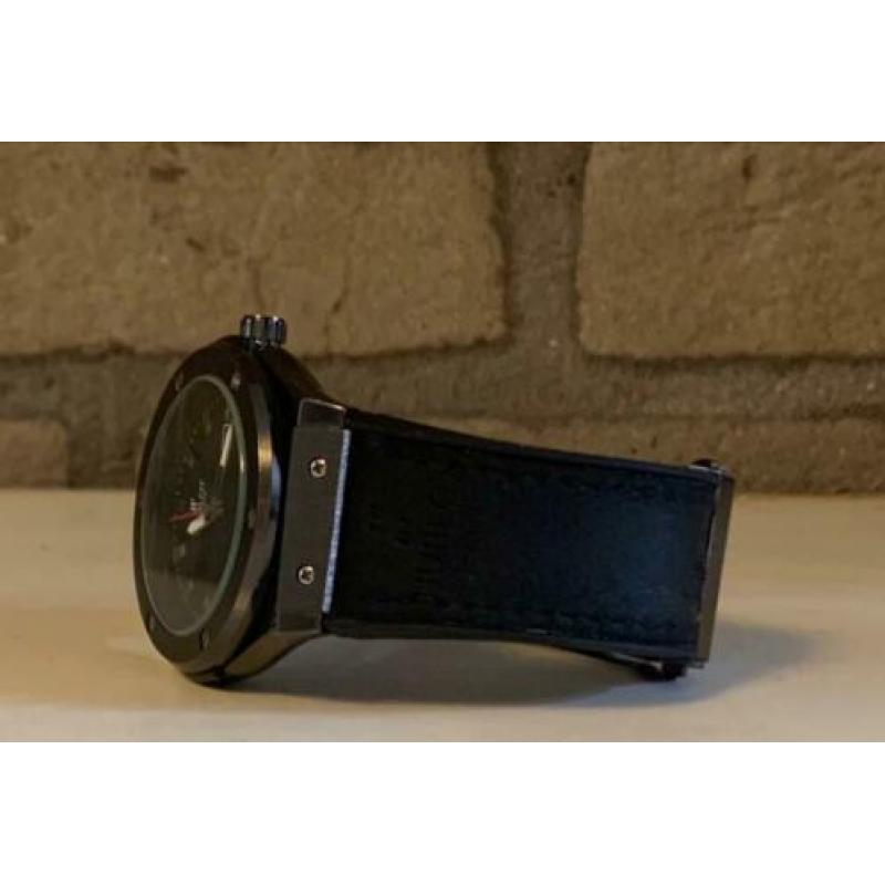 Hublot vendome ceramic date en met geborsteld zwarte bezel