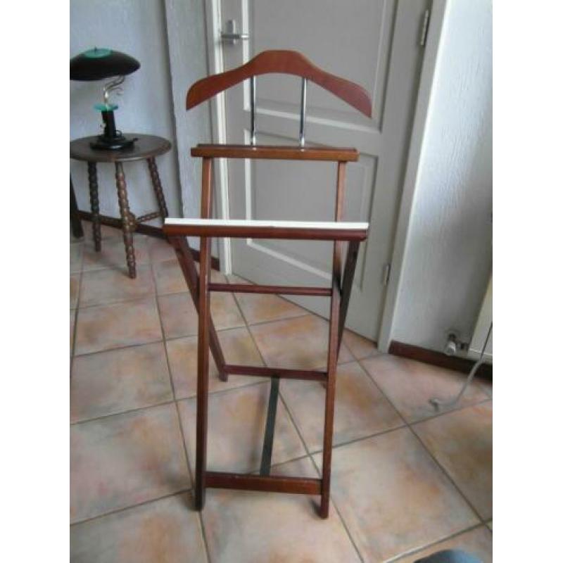 Zeer mooie DRESS BOY hout hoog 1m5