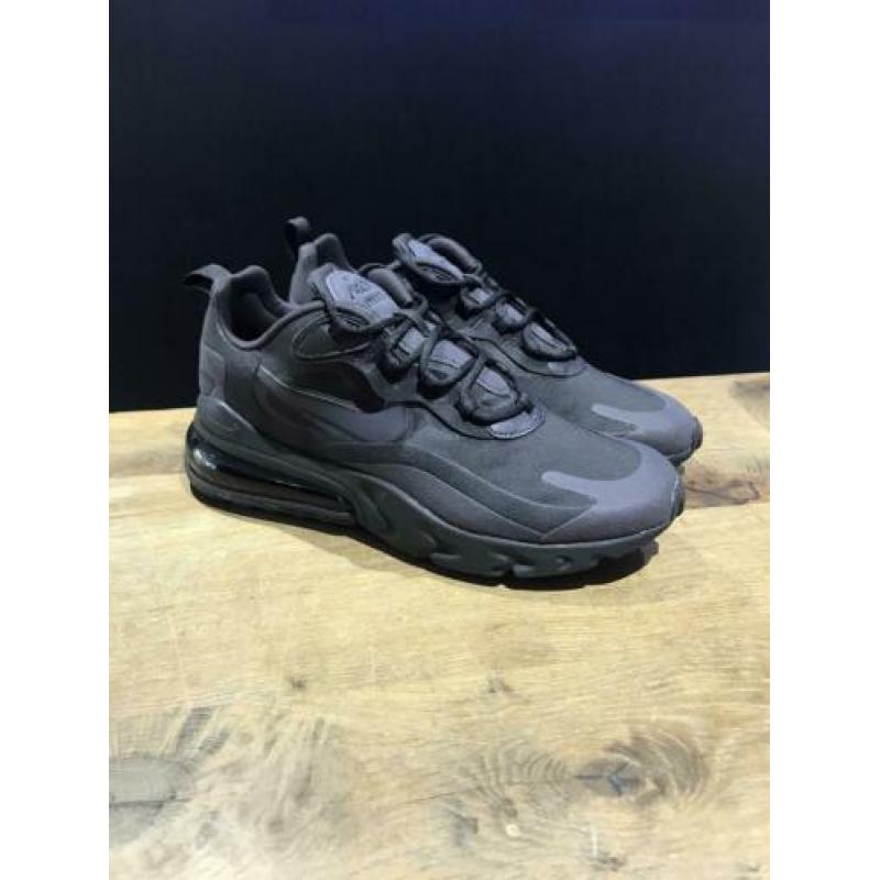 Nike Air Max 270 REACT Zwart maat 40 NIEUW IN DOOS