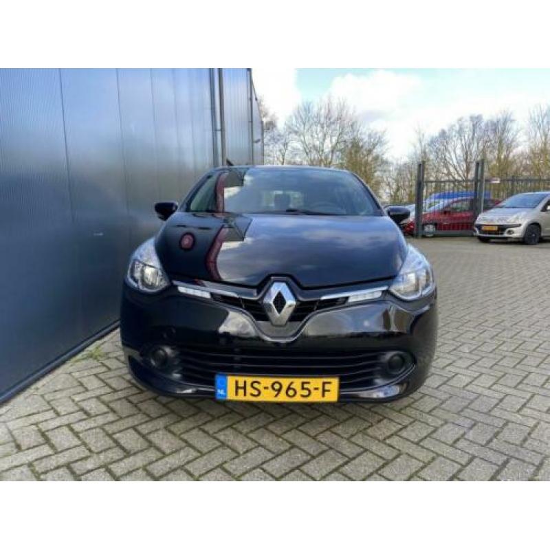 Renault Clio 0.9 TCe Expression Airco/Navi/Cruise (bj 2016)