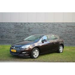 Opel Astra 1.4 Turbo Blitz, 1e eigenaar Navigatie, Trekhaak,