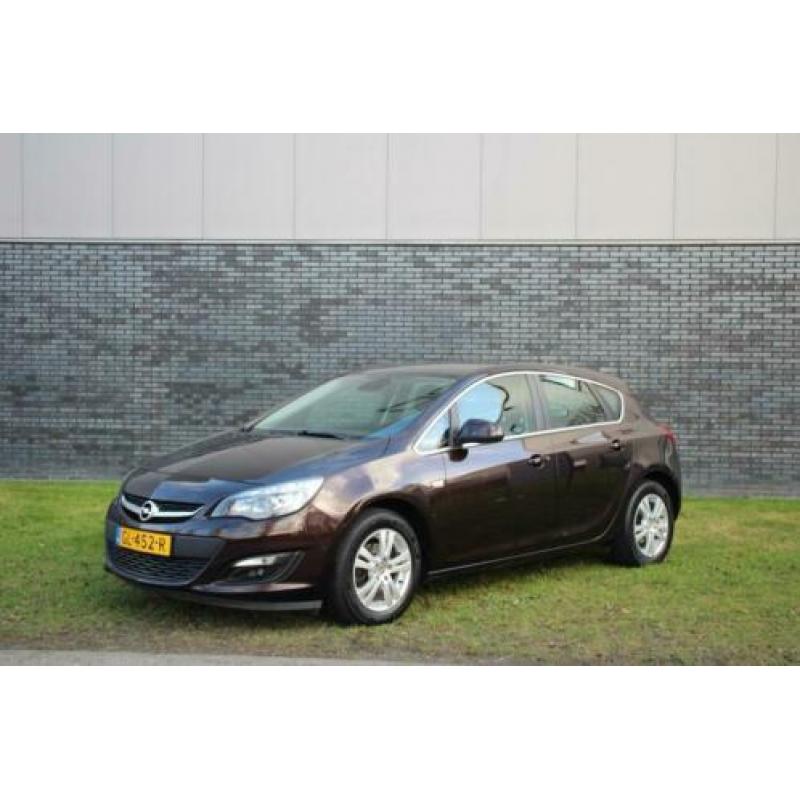 Opel Astra 1.4 Turbo Blitz, 1e eigenaar Navigatie, Trekhaak,