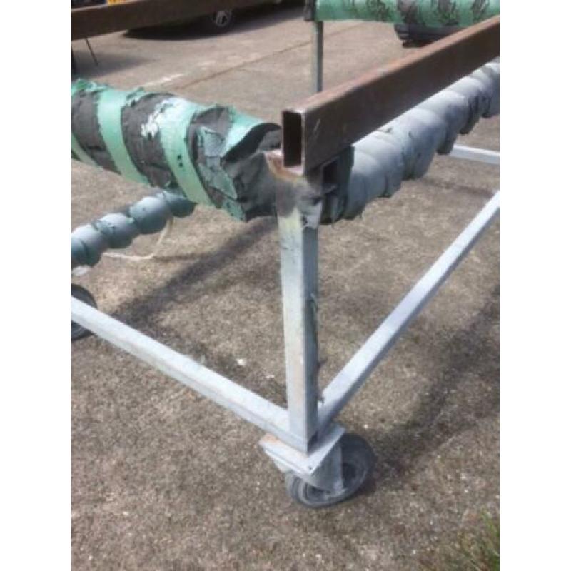 materiaal/transport wagen/frame op grote wielen