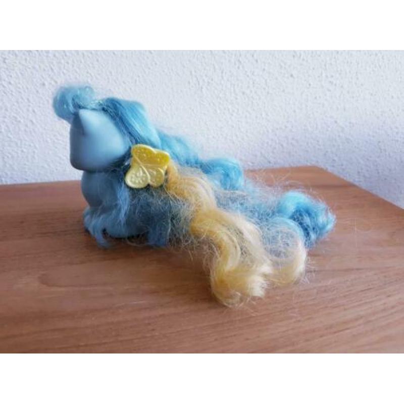 Vintage Lady Lovely Locks kat
