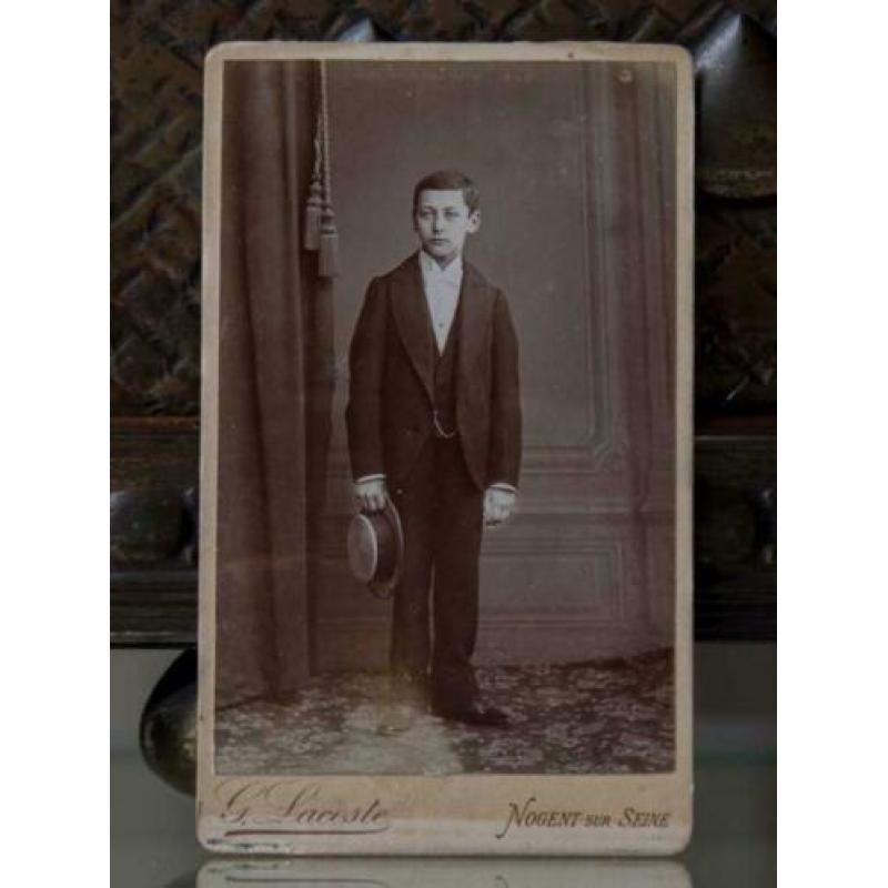 Carte de Visite - 3 zusjes of jonge moeder met 2 kindjes.