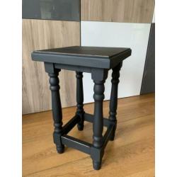 Brocante houten kruk / bijzettafeltje / krukje ??