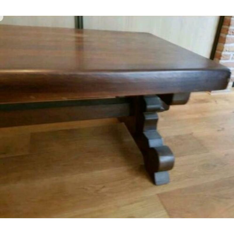 Massief eiken houten meubels kast salon tafel en stoelen