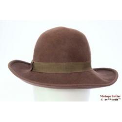 Vintage Dameshoed bruin vilt 55 = S tot XS